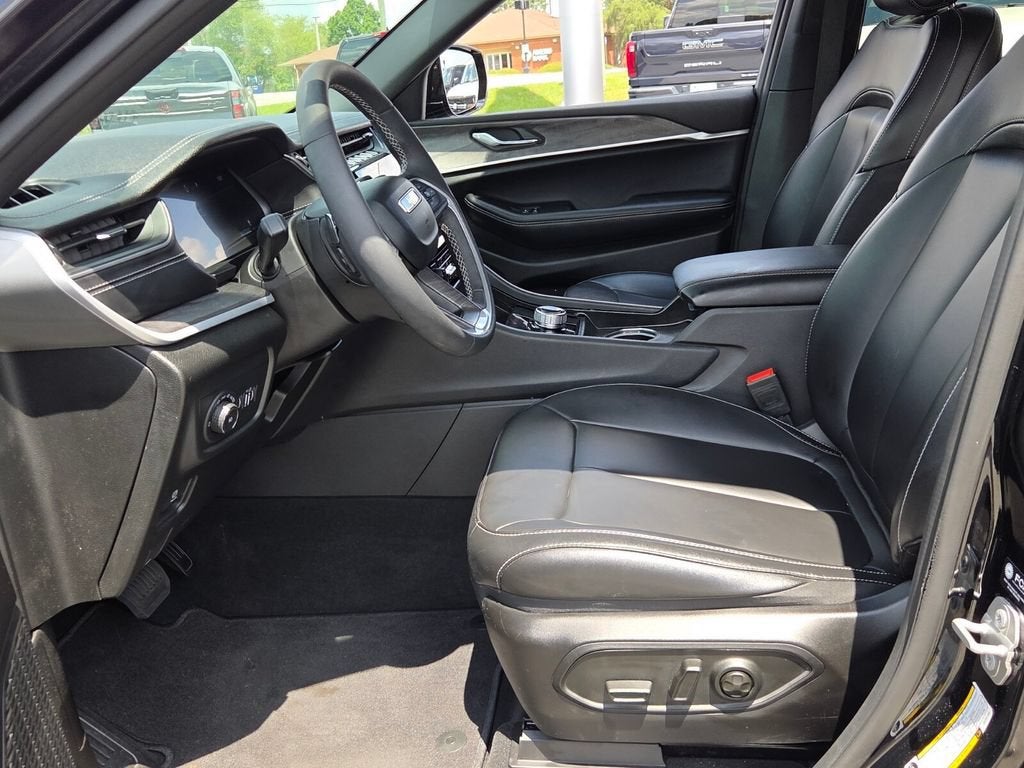 2025 Jeep Grand Cherokee Limited 4x2