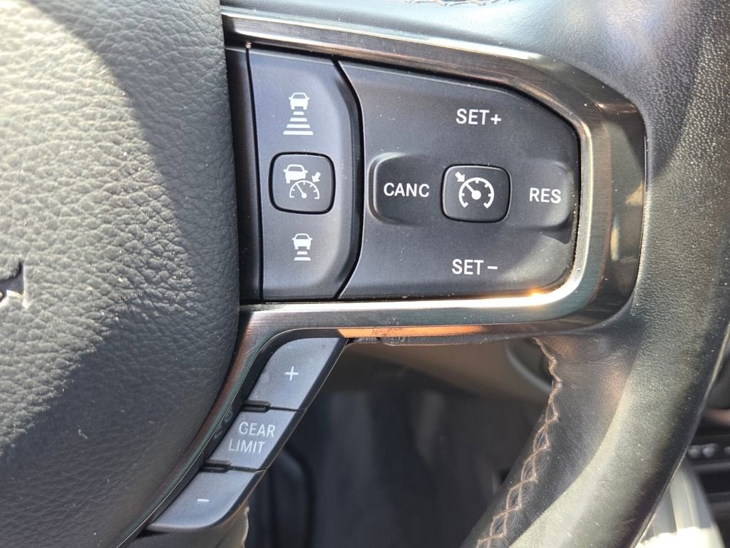 2019 RAM 1500 Limited Crew Cab 4x4 5'7" Box