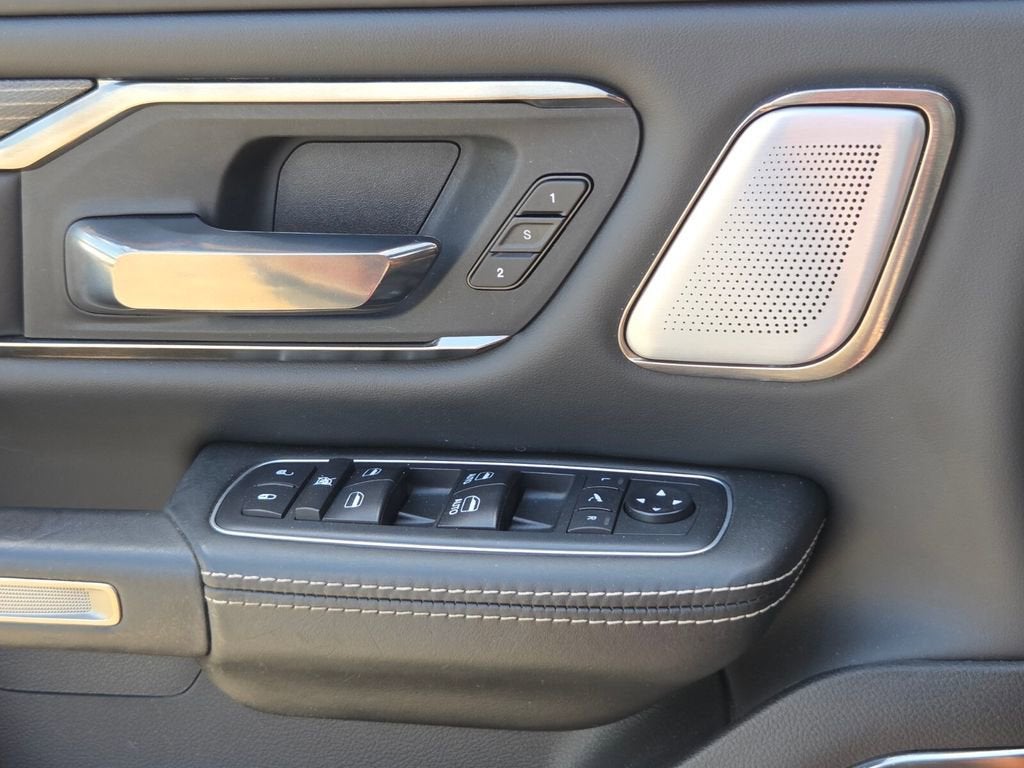 2019 RAM 1500 Limited Crew Cab 4x4 5'7" Box