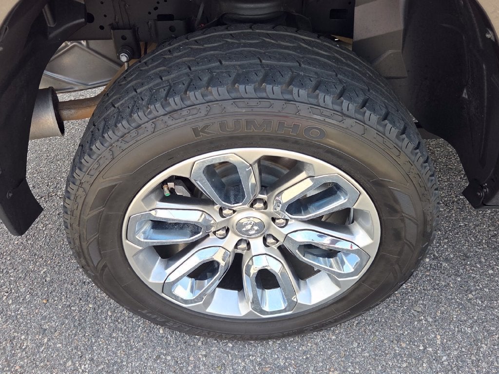 2023 RAM 1500 Laramie Crew Cab 4x4 5'7" Box