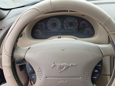 2001 Ford Mustang GT Deluxe