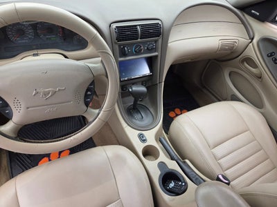 2001 Ford Mustang GT Deluxe