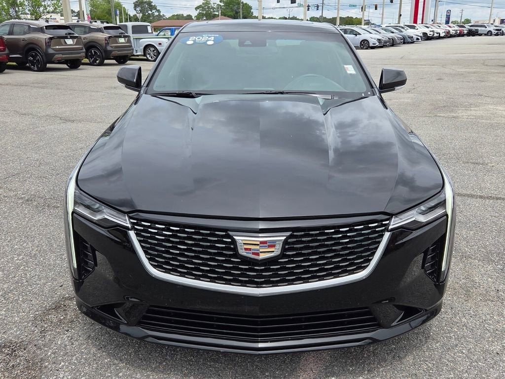 2024 Cadillac CT4 Luxury