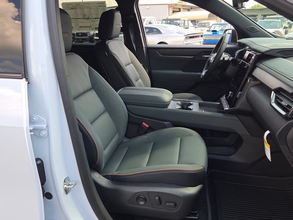 2027 GMC Acadia AT4