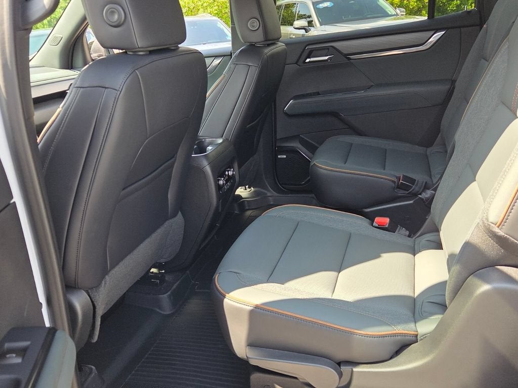 2027 GMC Acadia AT4