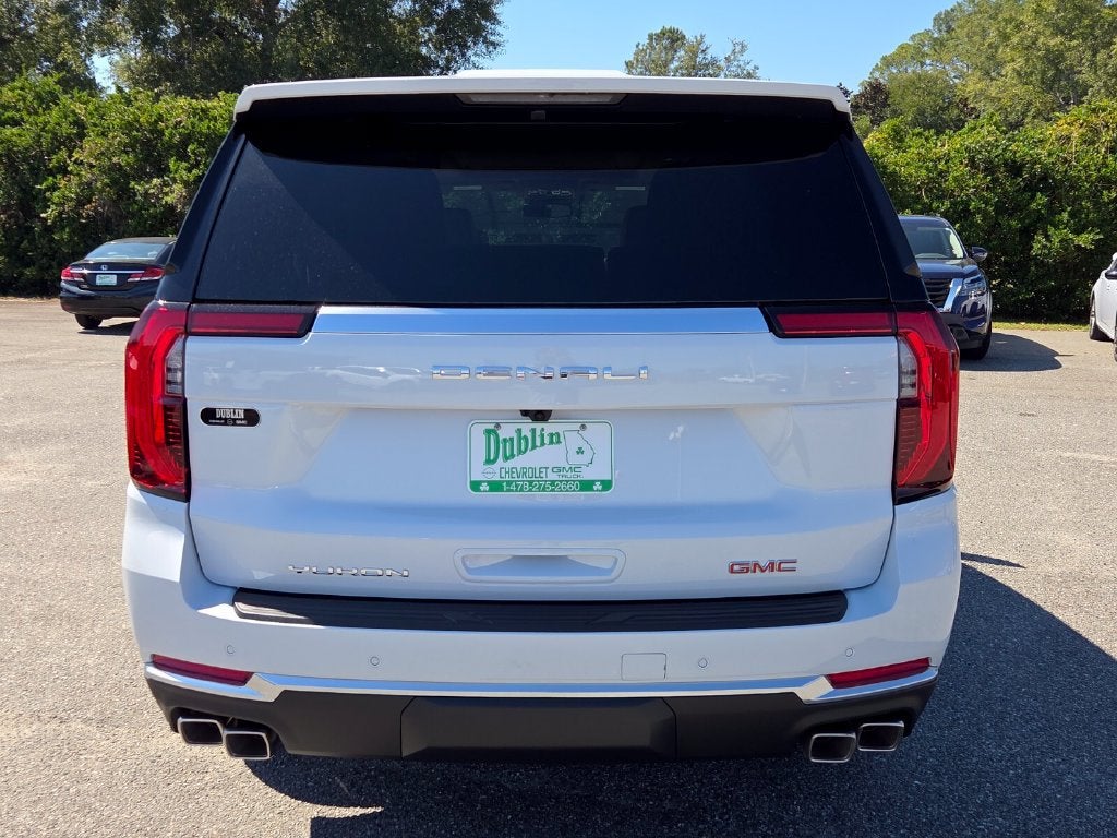 2027 GMC Yukon Denali - Photo 10