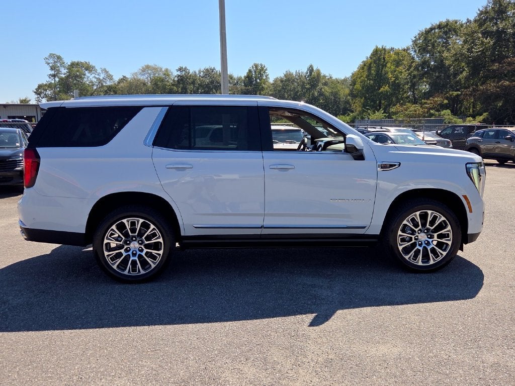 2027 GMC Yukon Denali - Photo 12