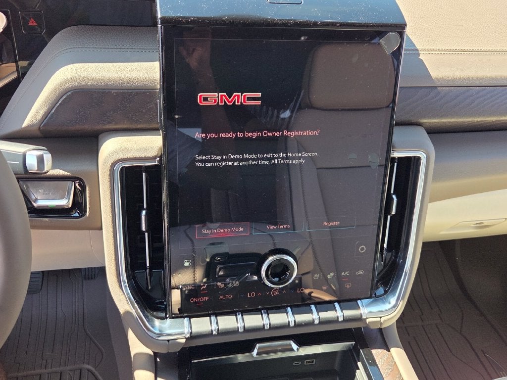 2027 GMC Yukon Denali - Photo 19