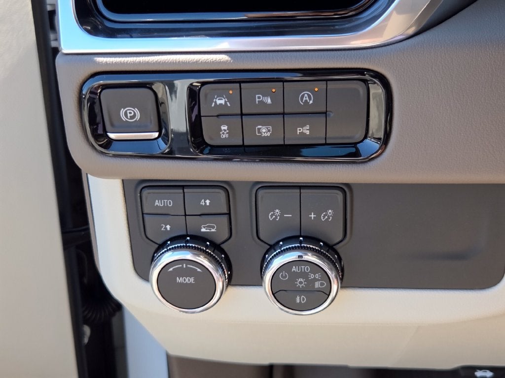 2027 GMC Yukon Denali - Photo 28