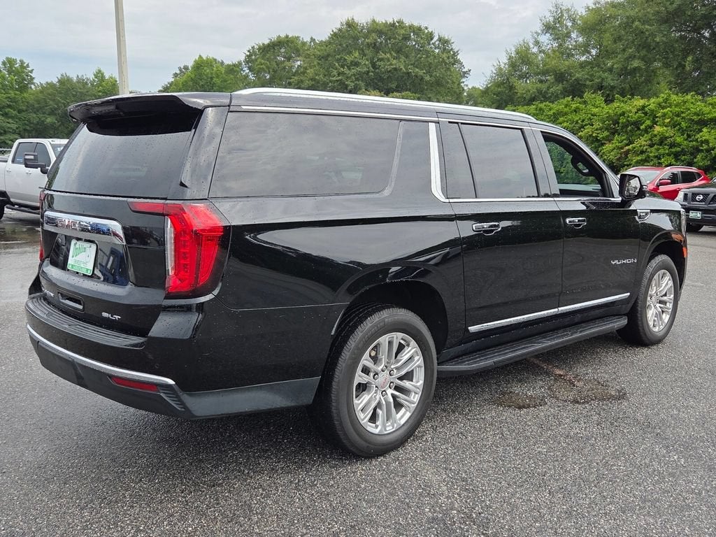 2022 GMC Yukon XL SLT