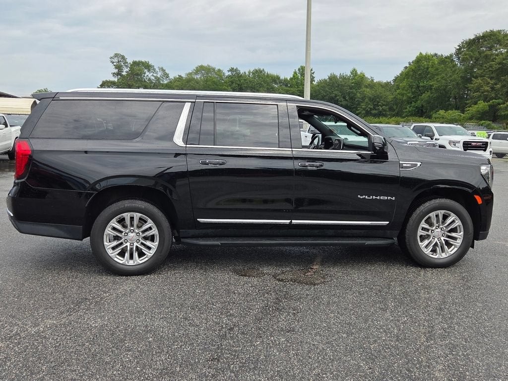 2022 GMC Yukon XL SLT