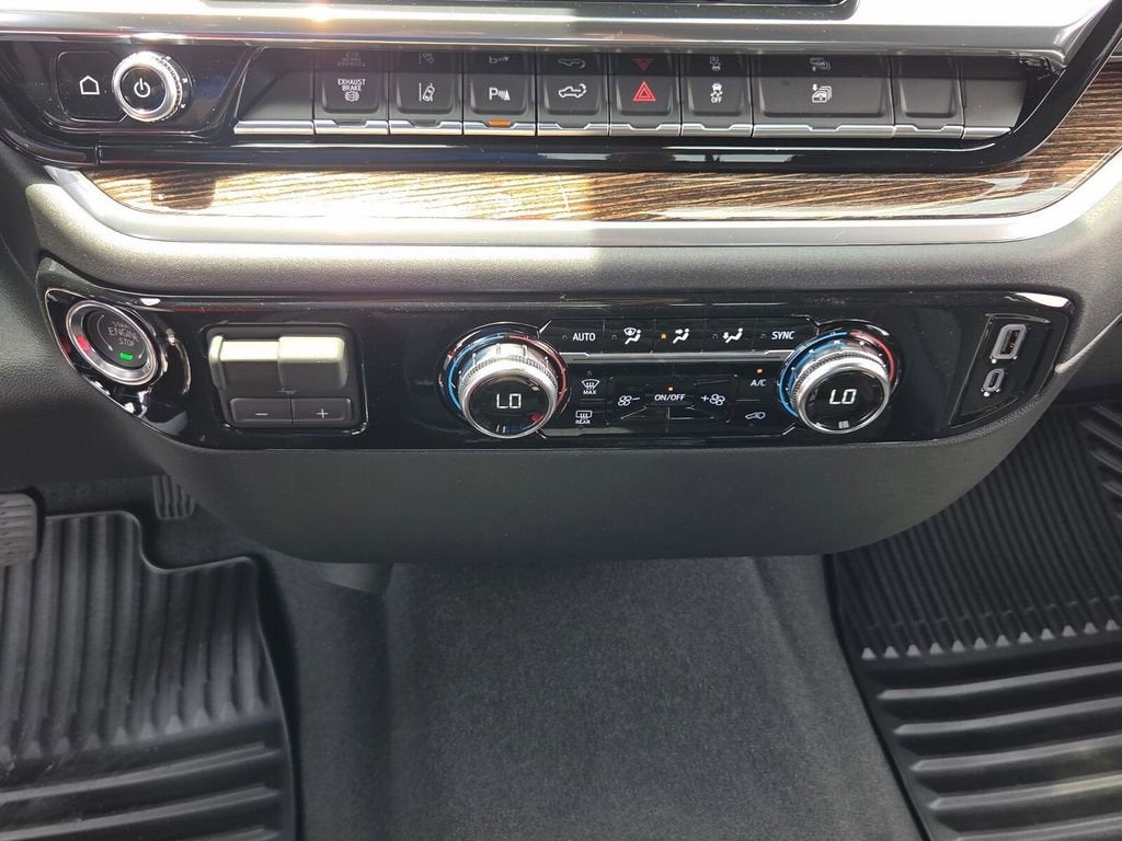2026 GMC Sierra 3500 HD SLE DRW
