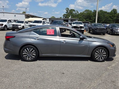 2023 Nissan Altima SV FWD