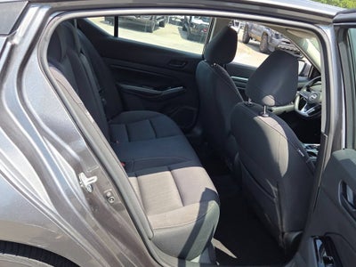 2023 Nissan Altima SV FWD