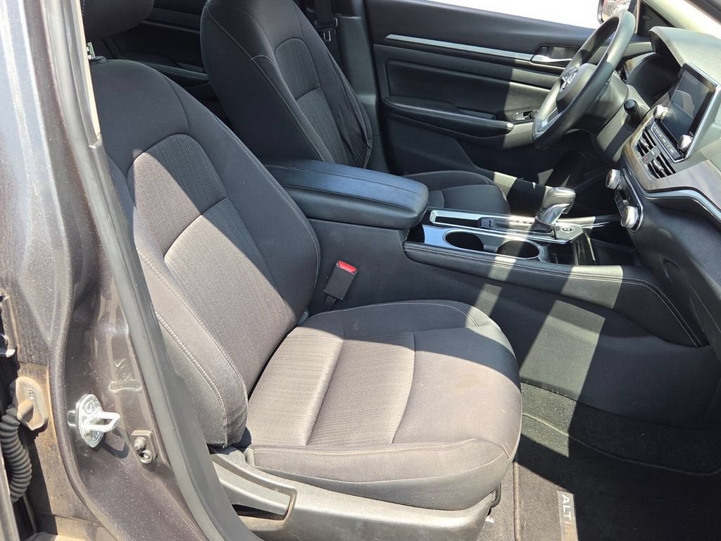 2023 Nissan Altima SV FWD