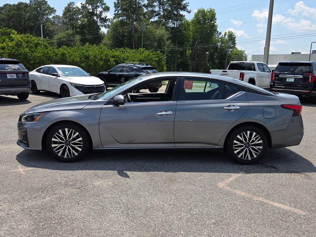 2023 Nissan Altima SV FWD