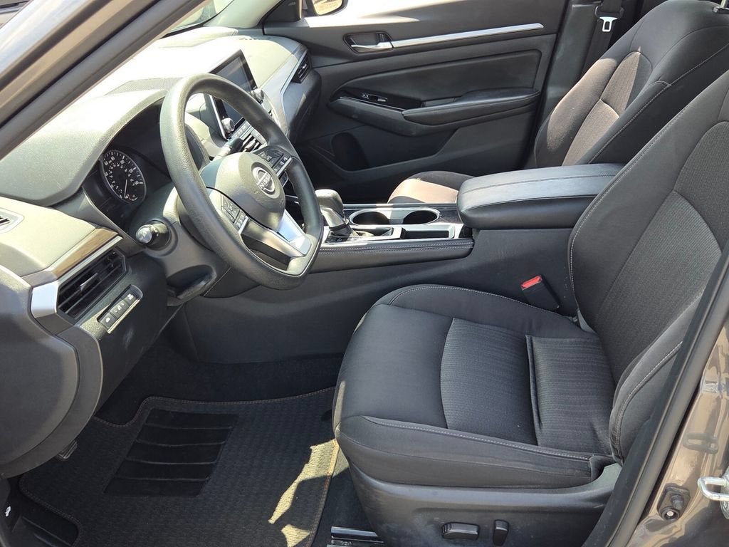 2023 Nissan Altima SV FWD