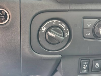 2025 Nissan Frontier Crew Cab SL 4x4