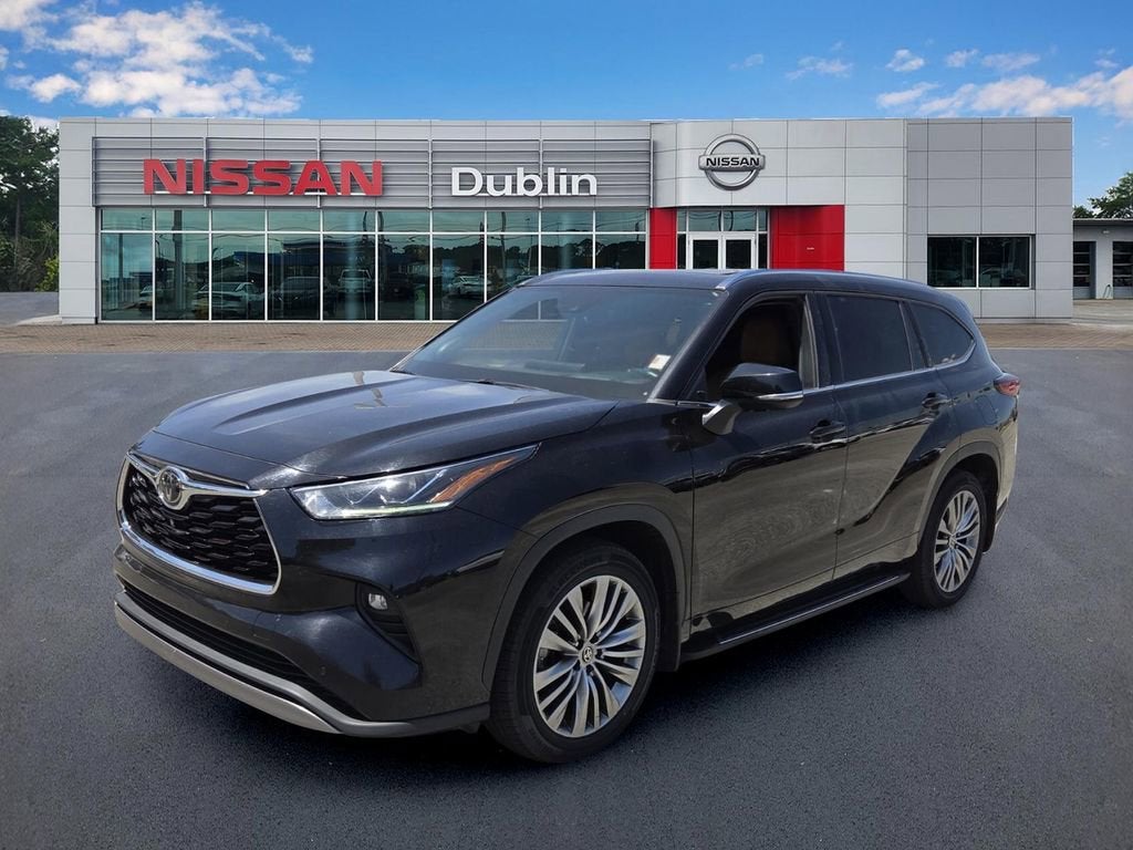 2022 Toyota Highlander Platinum