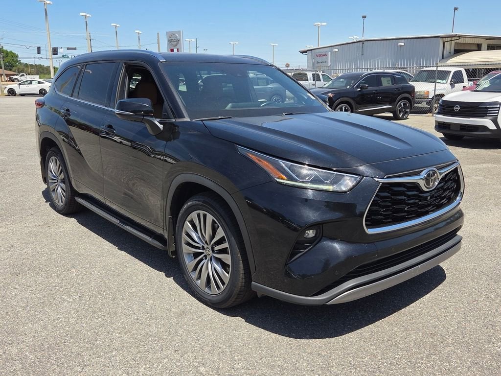 2022 Toyota Highlander Platinum