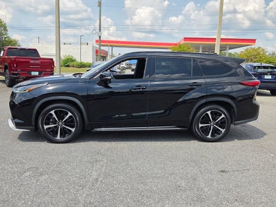 2022 Toyota Highlander XSE