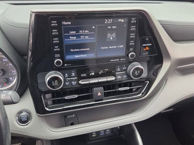 2022 Toyota Highlander LE
