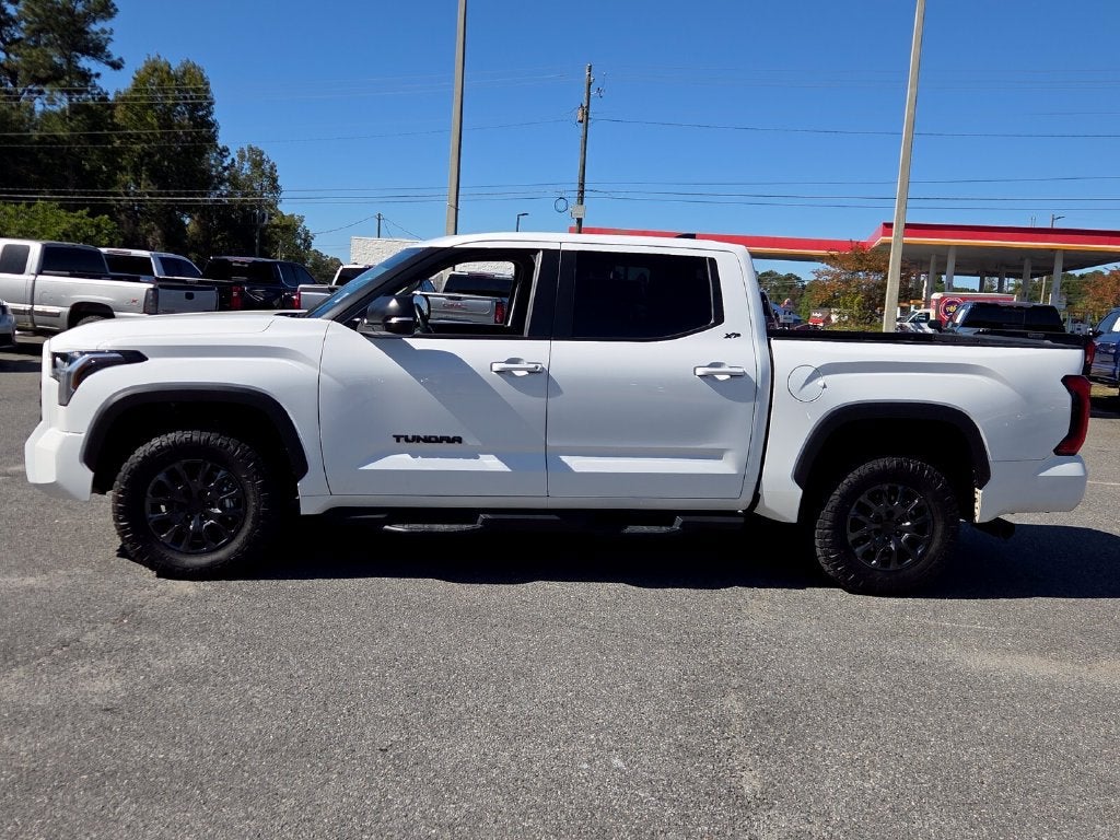 2024 Toyota Tundra 4WD SR5