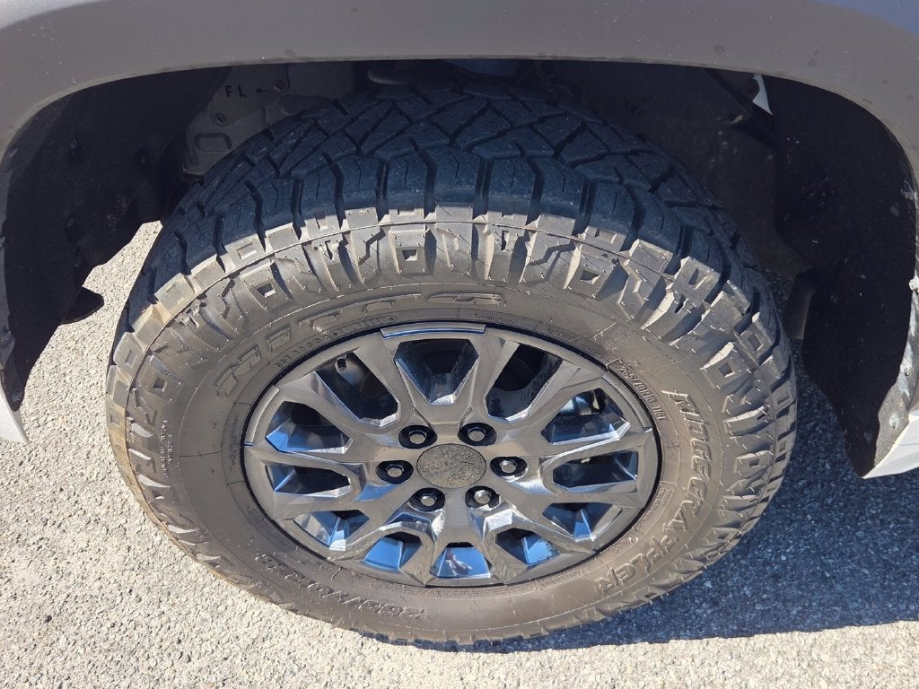 2024 Toyota Tundra 4WD SR5