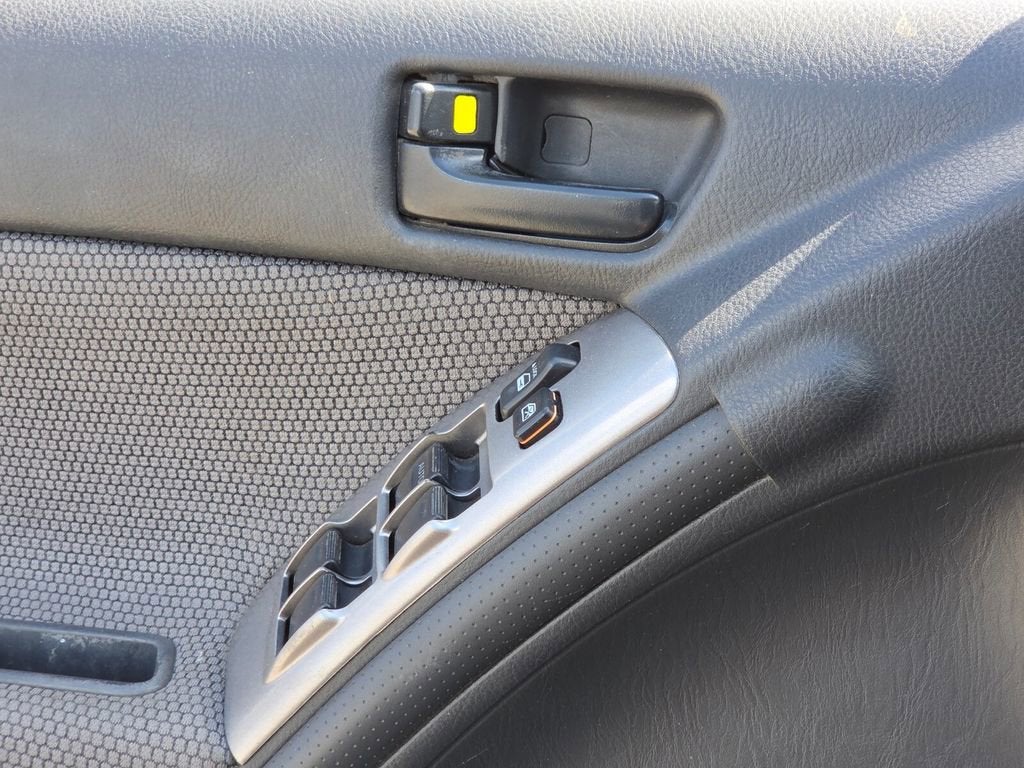 2008 Pontiac Vibe Base