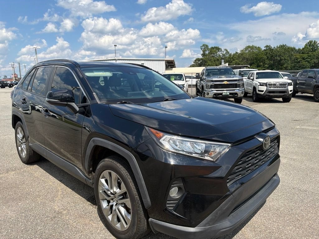 2020 Toyota RAV4 XLE Premium