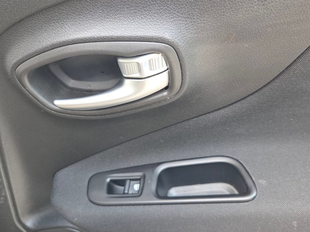 2019 Jeep Renegade Latitude FWD