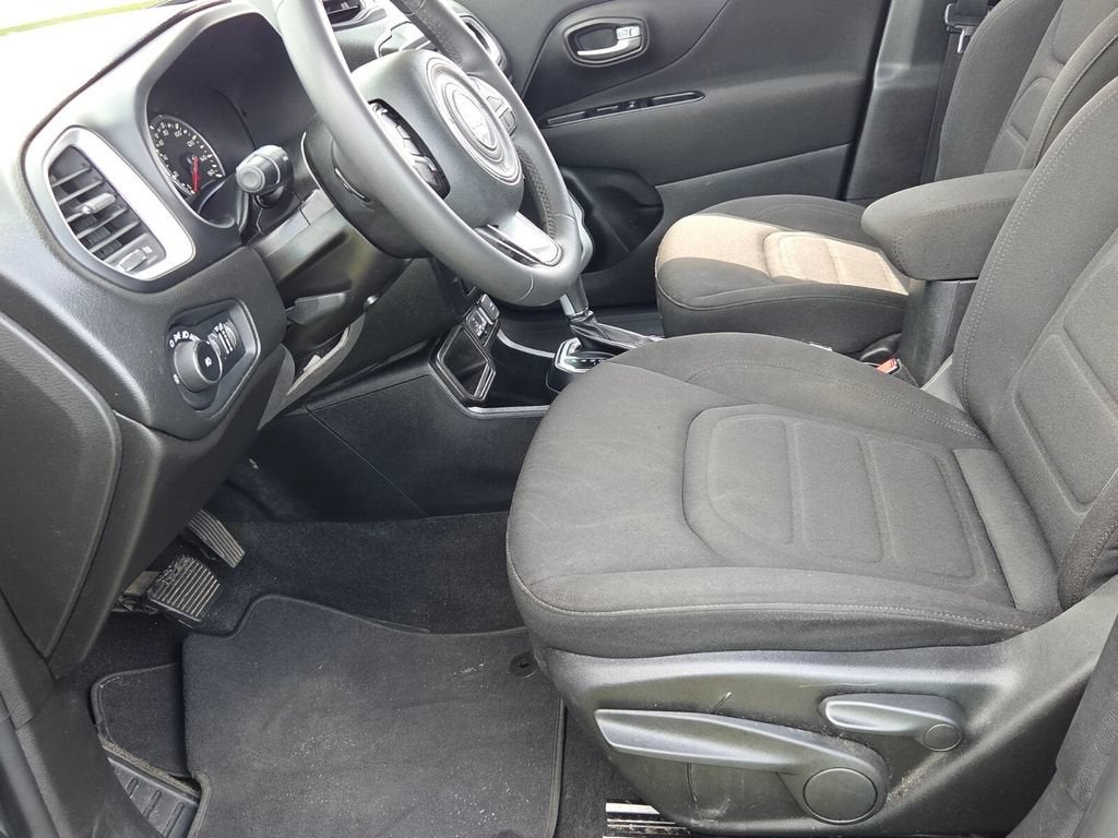2019 Jeep Renegade Latitude FWD